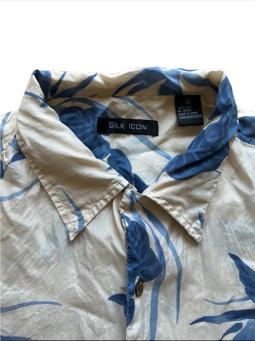 100% Silk Floral Button Up Shirt XL Coastal Resort Vacation Festival Boho Kawaii - Picture 4 of 9